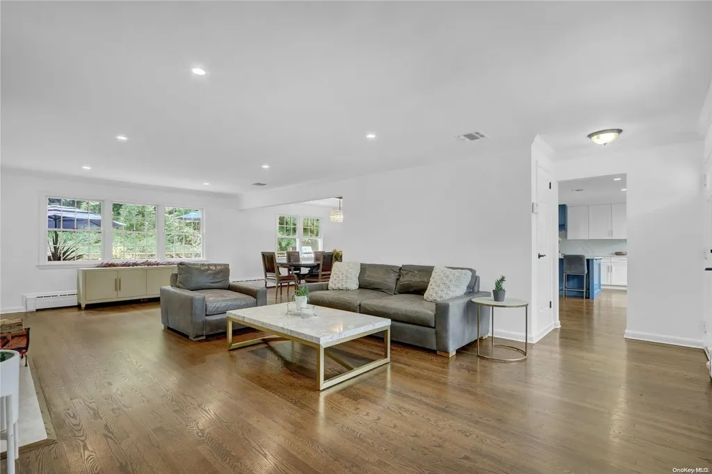 9 Griffith Lane Huntington NY 11743