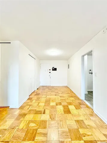 8615 Broadway Elmhurst NY 11373
