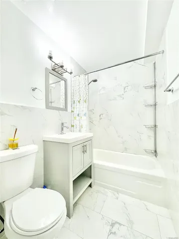 8615 Broadway Elmhurst NY 11373