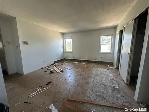 38 Melody Lane Amityville NY 11701