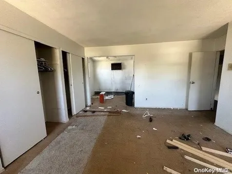 38 Melody Lane Amityville NY 11701