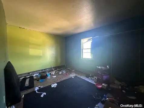 38 Melody Lane Amityville NY 11701