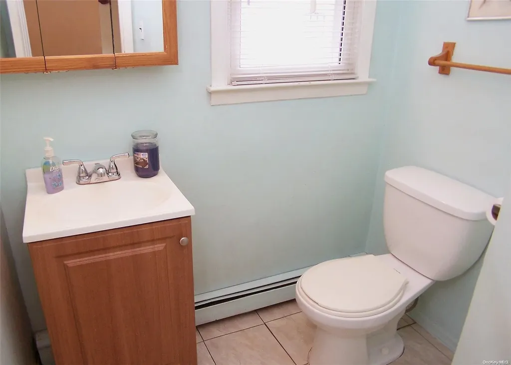 14 Champlin Street Ronkonkoma NY 11779