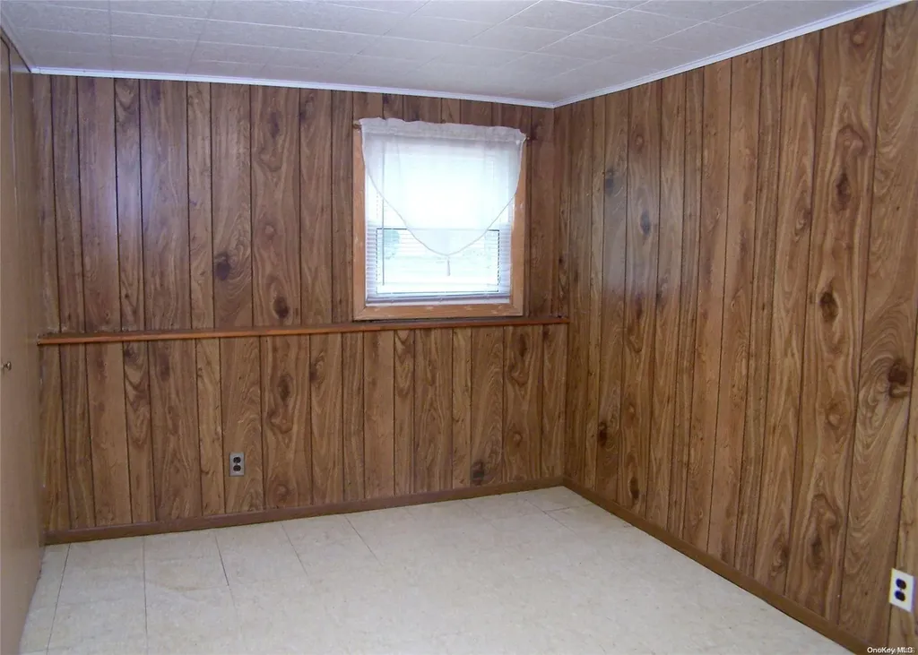 14 Champlin Street Ronkonkoma NY 11779