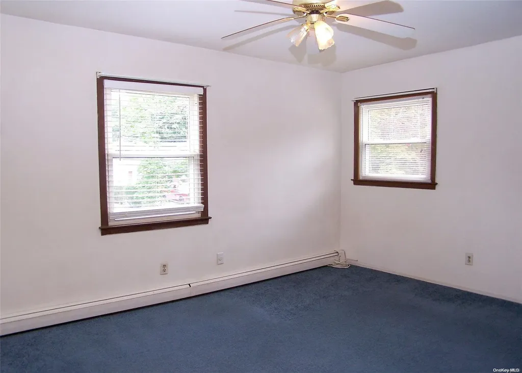 14 Champlin Street Ronkonkoma NY 11779