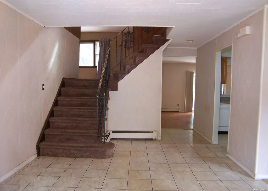 14 Champlin Street Ronkonkoma NY 11779