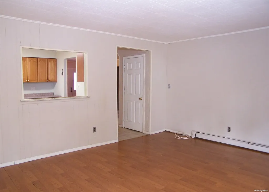 14 Champlin Street Ronkonkoma NY 11779