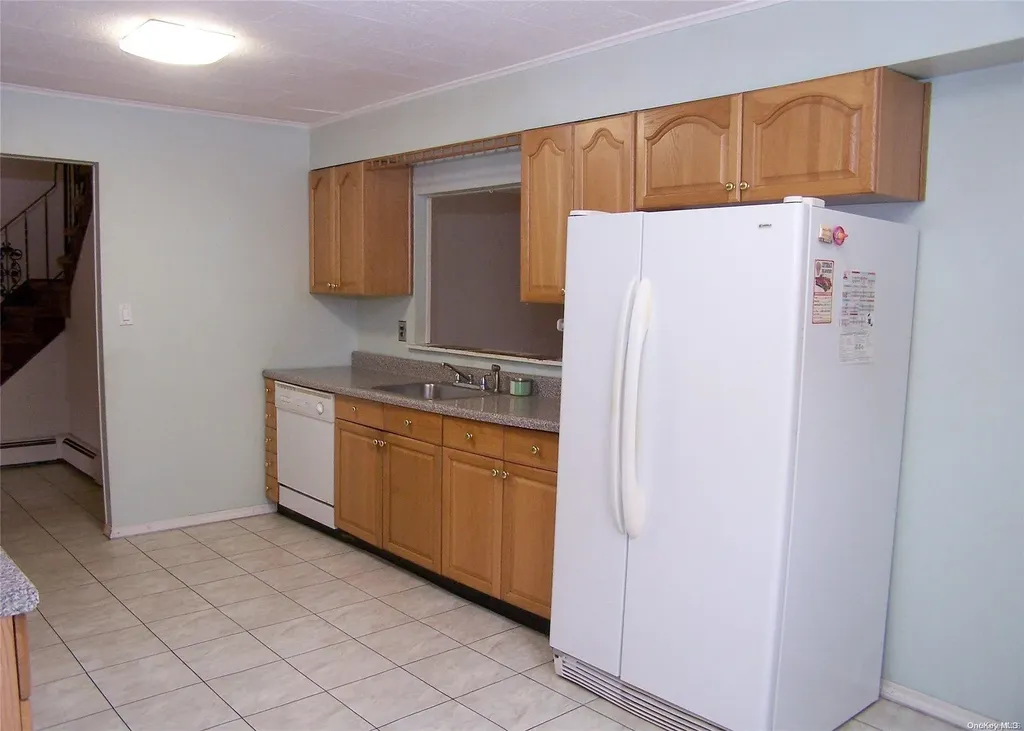 14 Champlin Street Ronkonkoma NY 11779