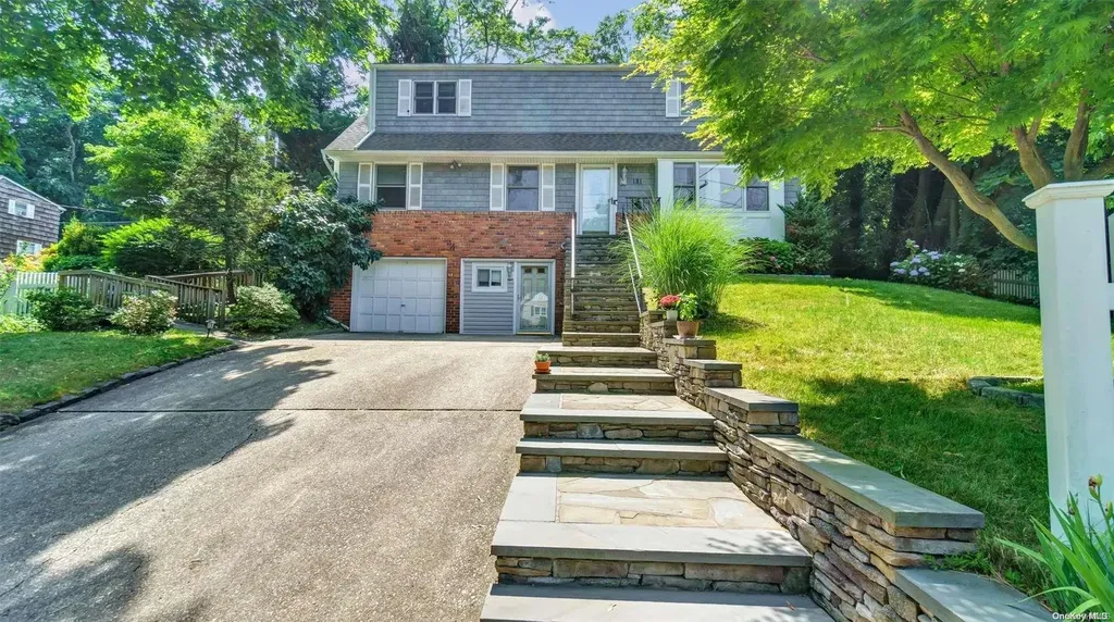 181 Spring Road Huntington NY 11743