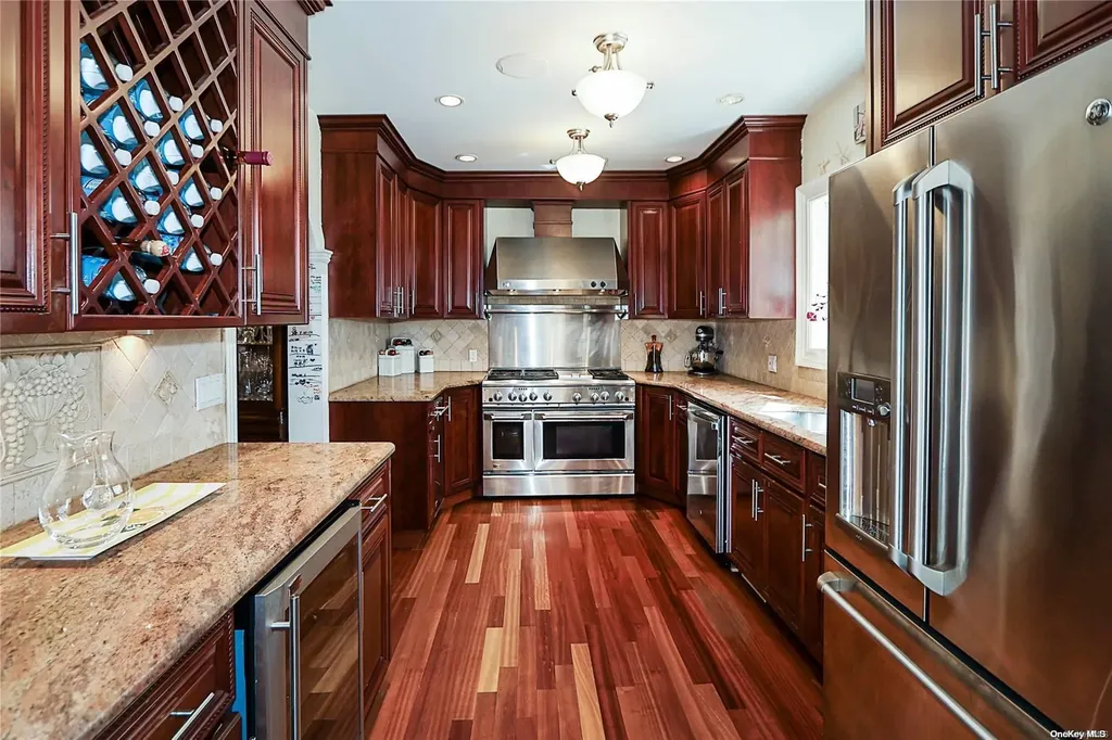 462 W Beech Street Long Beach NY 11561