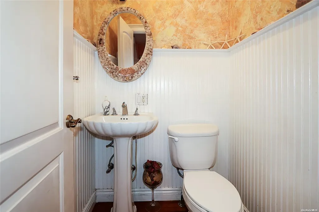 462 W Beech Street Long Beach NY 11561