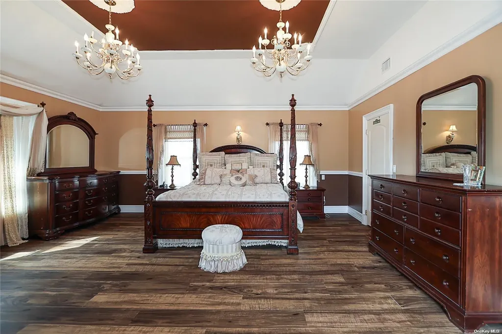 462 W Beech Street Long Beach NY 11561