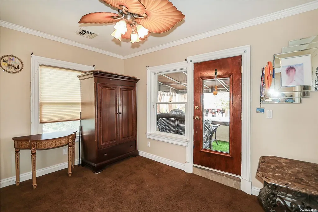 462 W Beech Street Long Beach NY 11561