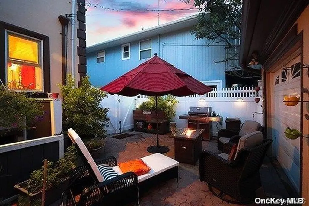 462 W Beech Street Long Beach NY 11561