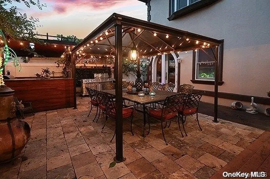 462 W Beech Street Long Beach NY 11561