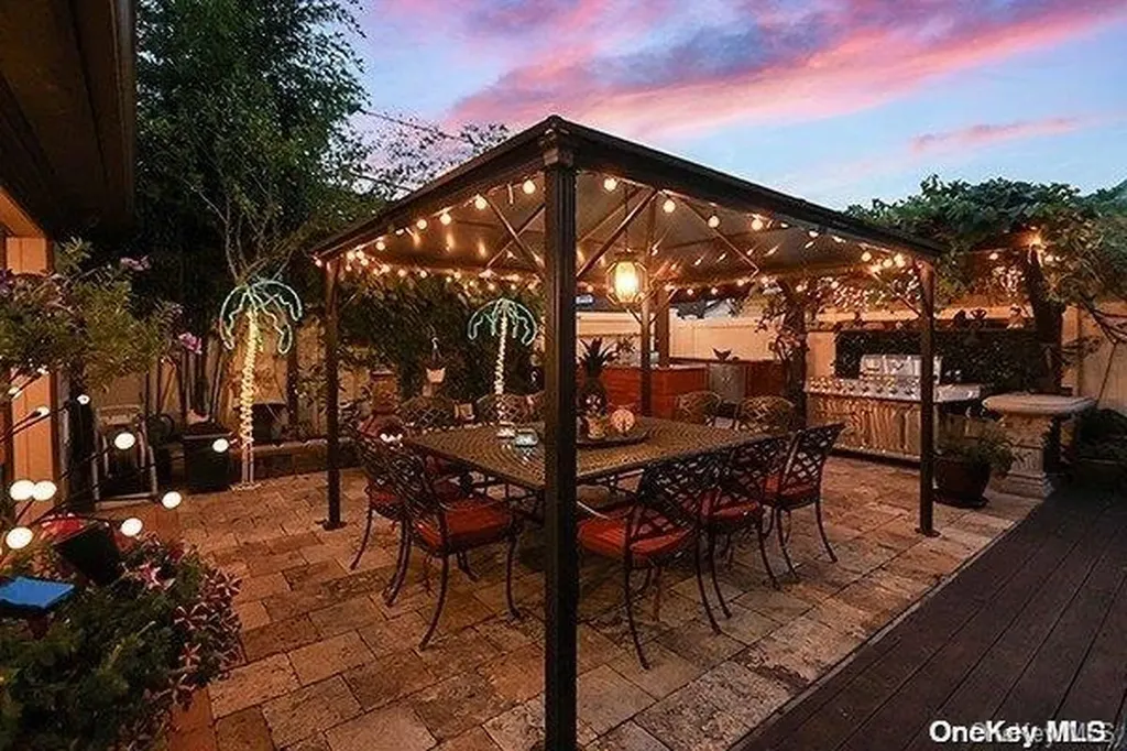 462 W Beech Street Long Beach NY 11561