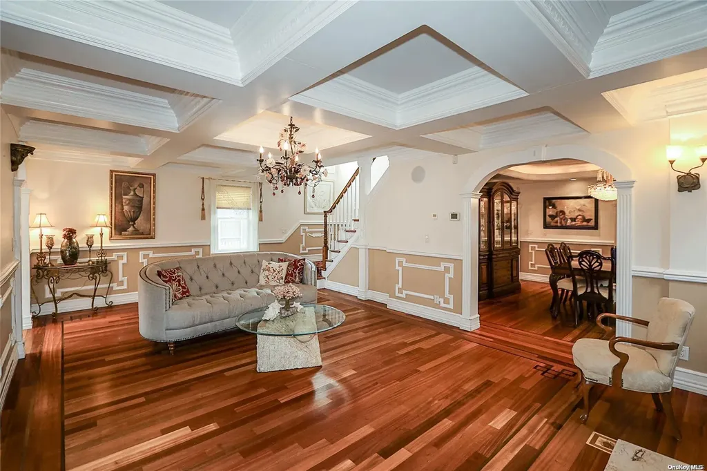 462 W Beech Street Long Beach NY 11561