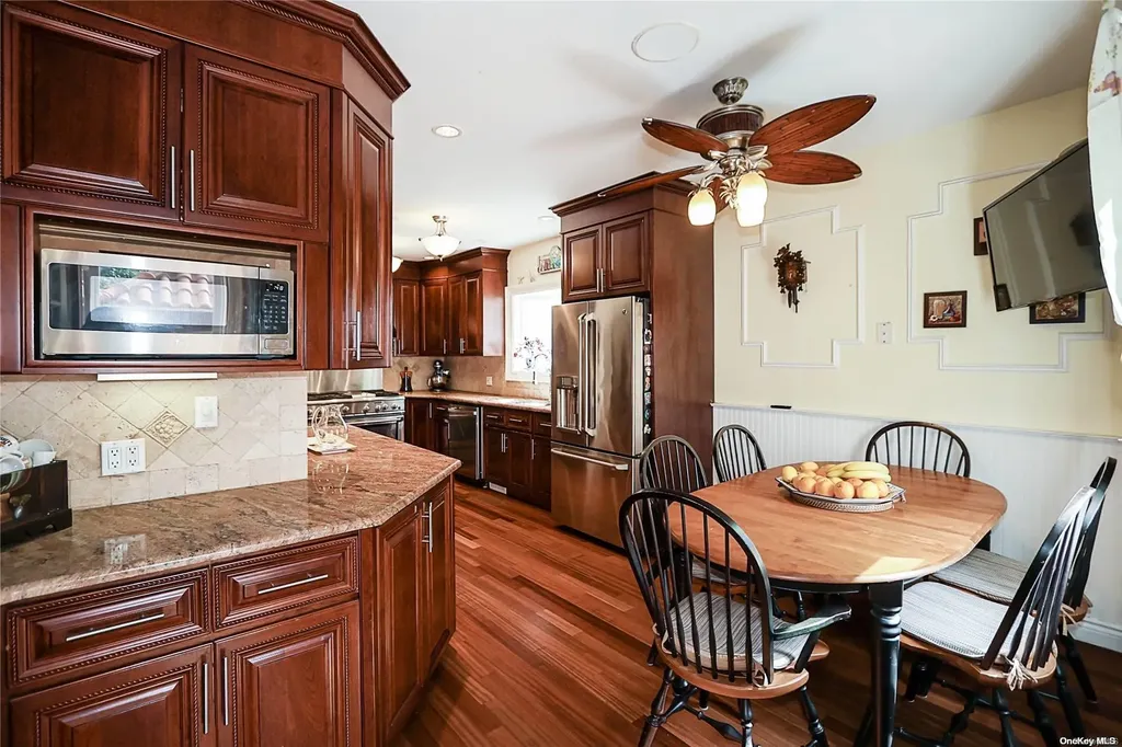 462 W Beech Street Long Beach NY 11561