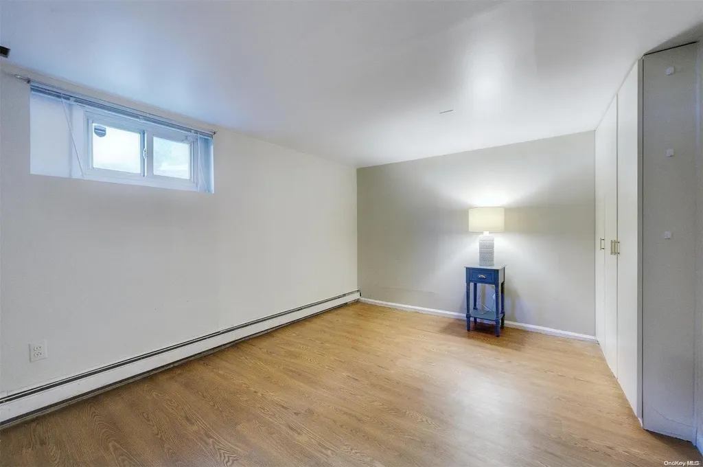 16 Pittoni Drive Commack NY 11725