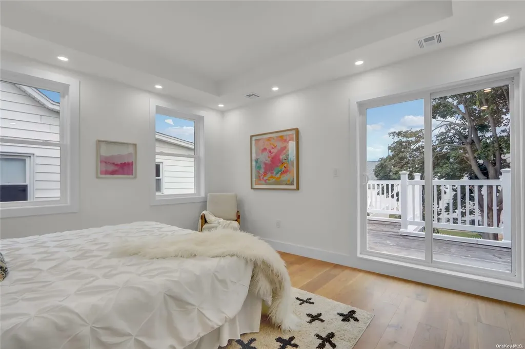 521 7th Avenue New Hyde Park NY 11040