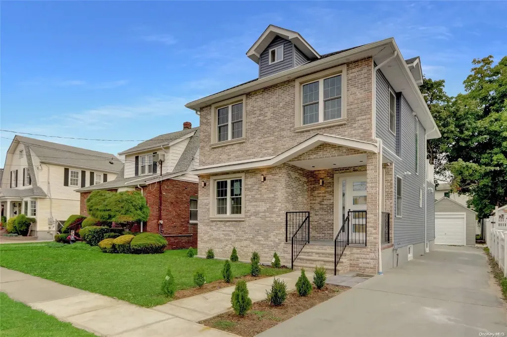 521 7th Avenue New Hyde Park NY 11040