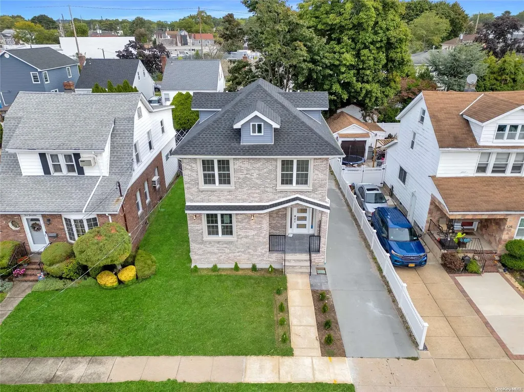 521 7th Avenue New Hyde Park NY 11040