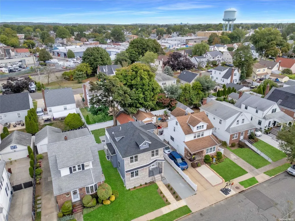 521 7th Avenue New Hyde Park NY 11040