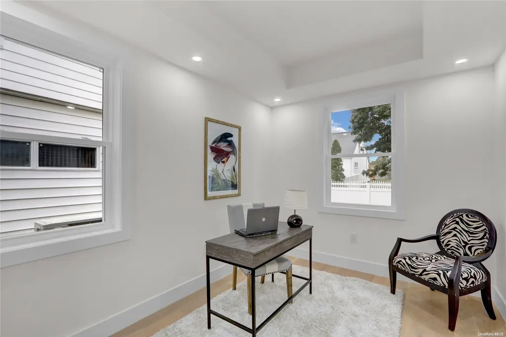 521 7th Avenue New Hyde Park NY 11040