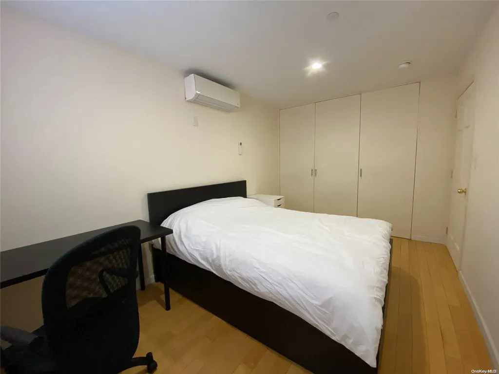 143-28 41st Avenue Flushing NY 11355