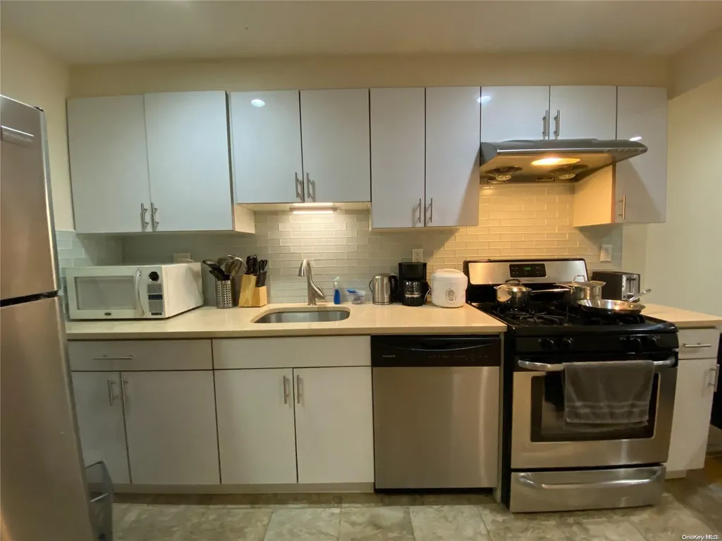 143-28 41st Avenue Flushing NY 11355