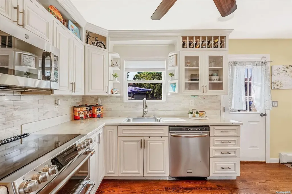 626 Mount Avenue West Babylon NY 11704
