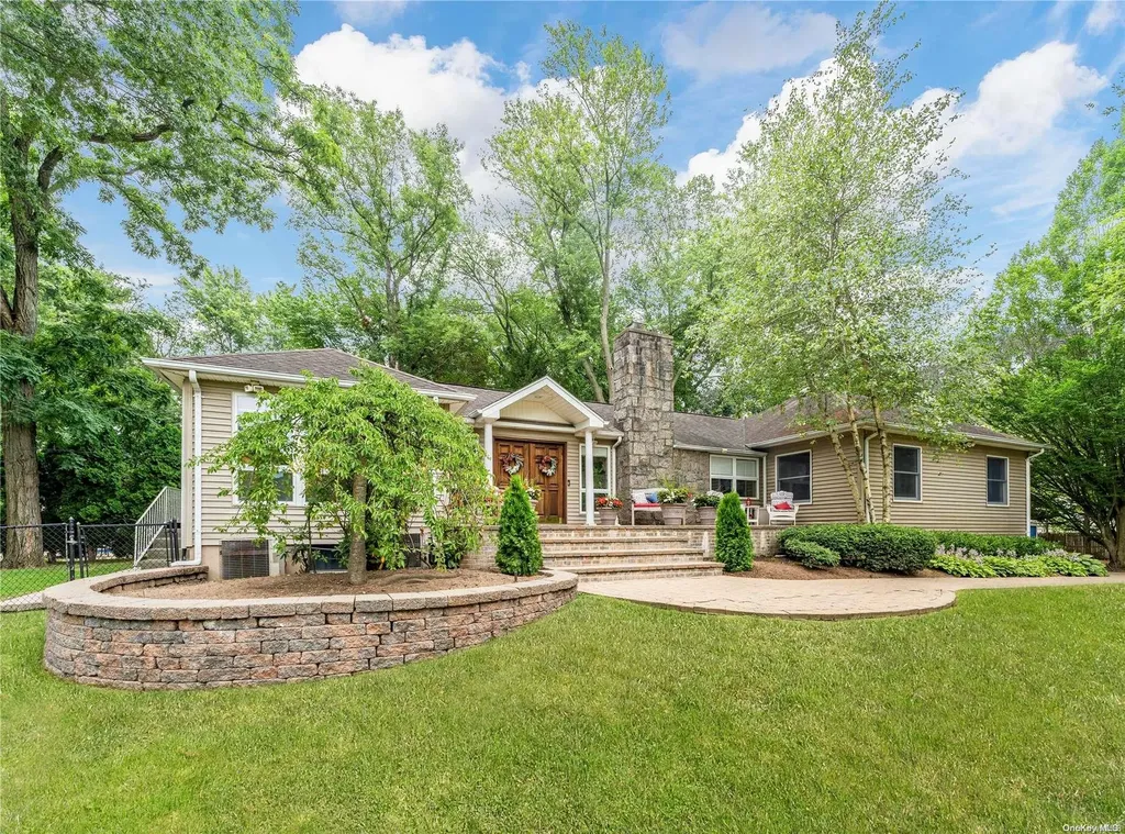3 Longacre Drive Huntington NY 11743