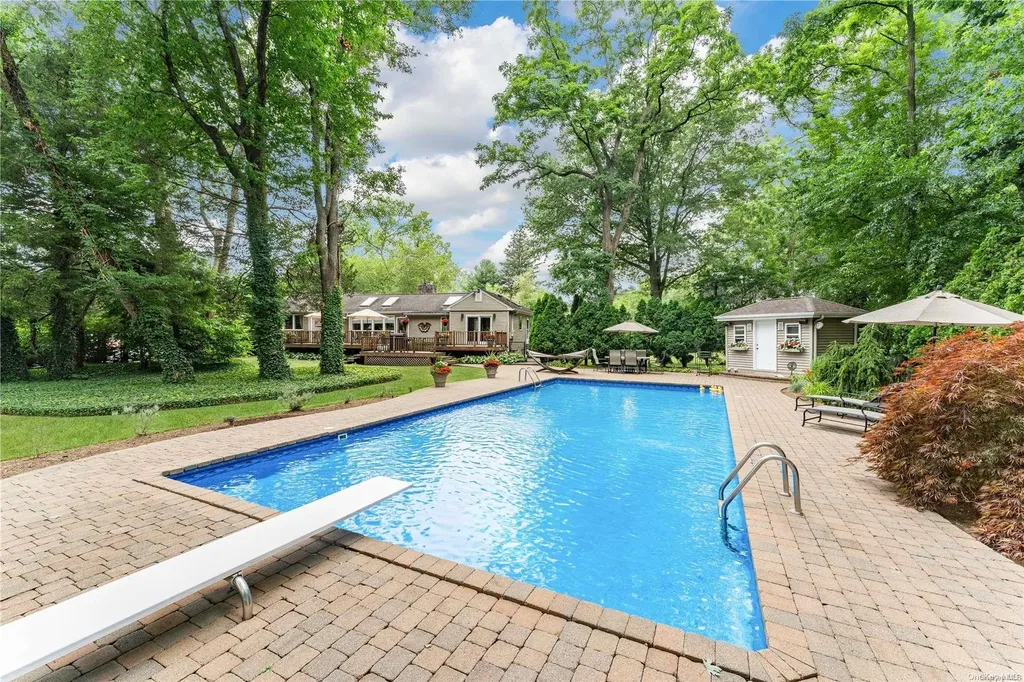 3 Longacre Drive Huntington NY 11743