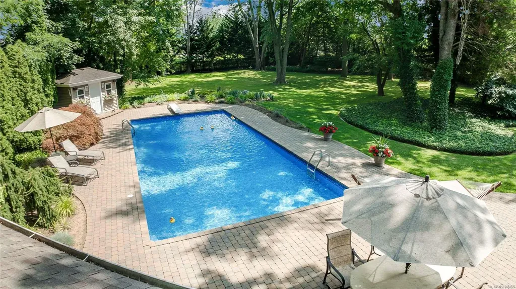 3 Longacre Drive Huntington NY 11743