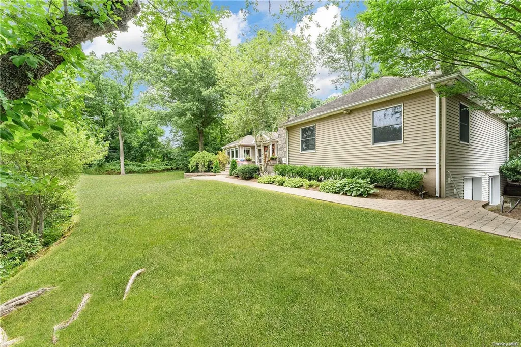 3 Longacre Drive Huntington NY 11743