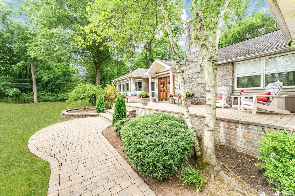 3 Longacre Drive Huntington NY 11743