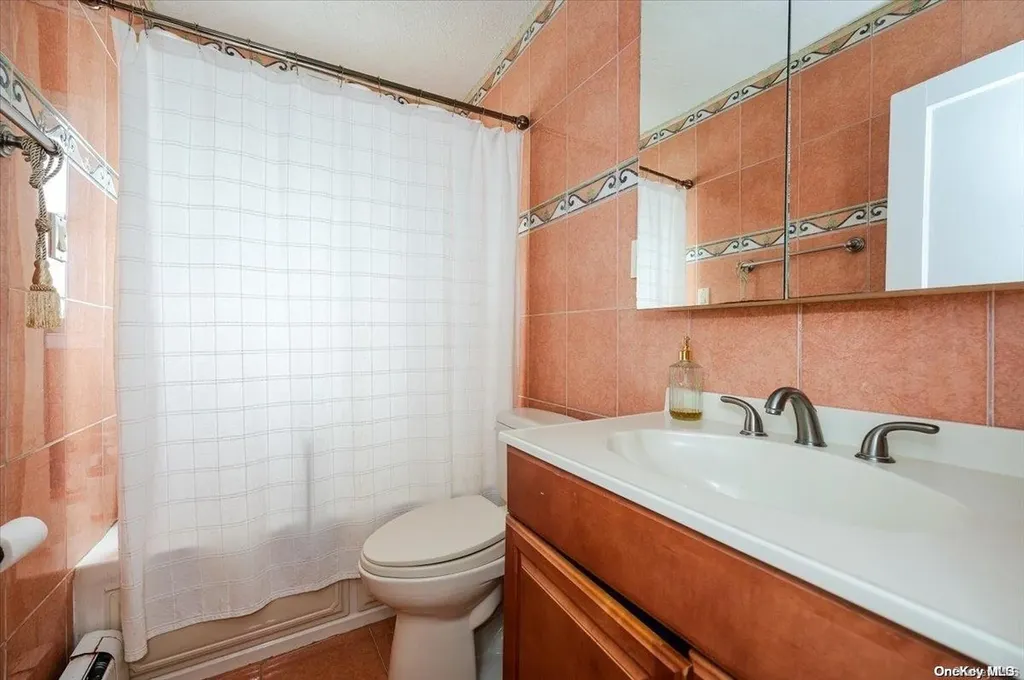 197 Hendrickson Avenue Valley Stream NY 11580