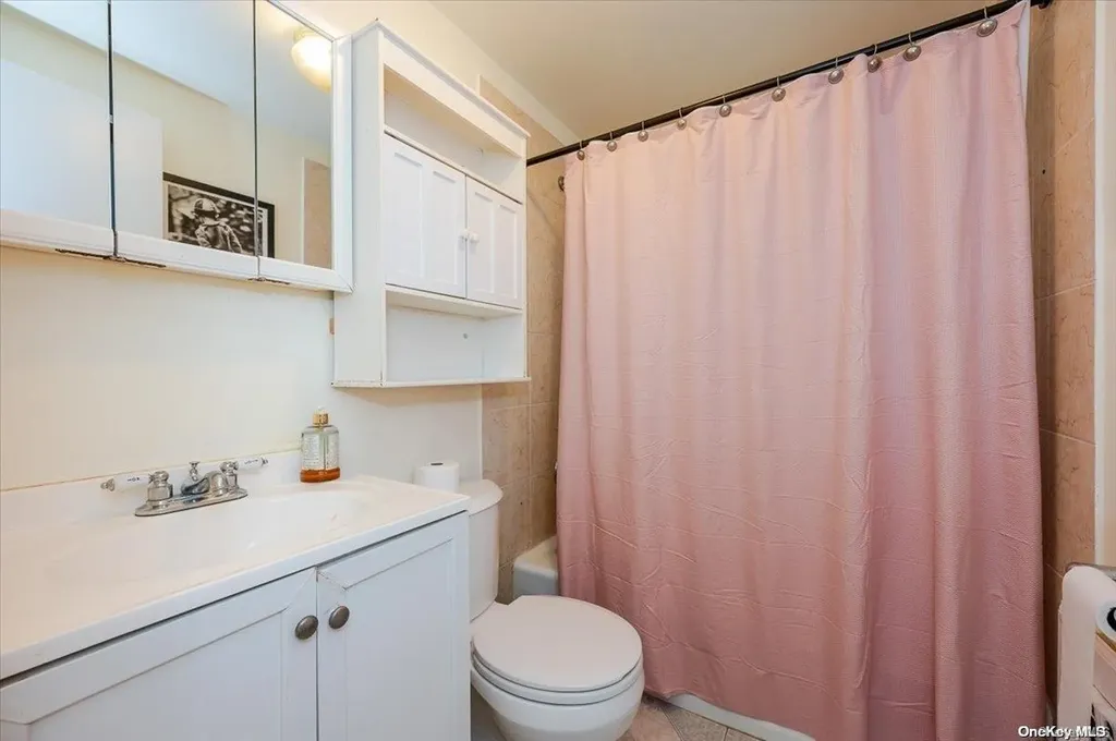 197 Hendrickson Avenue Valley Stream NY 11580