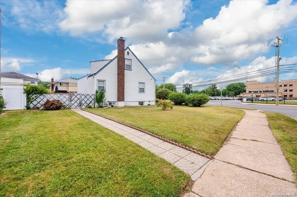 197 Hendrickson Avenue Valley Stream NY 11580
