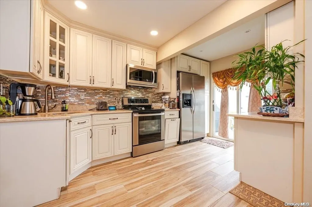 197 Hendrickson Avenue Valley Stream NY 11580