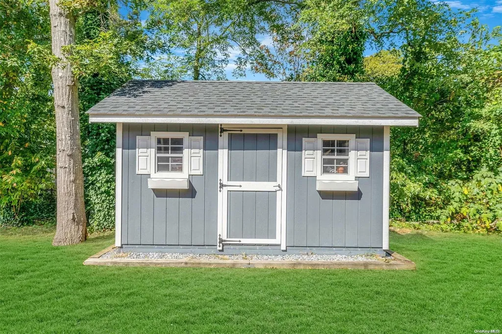 155 Main Avenue Mastic NY 11950