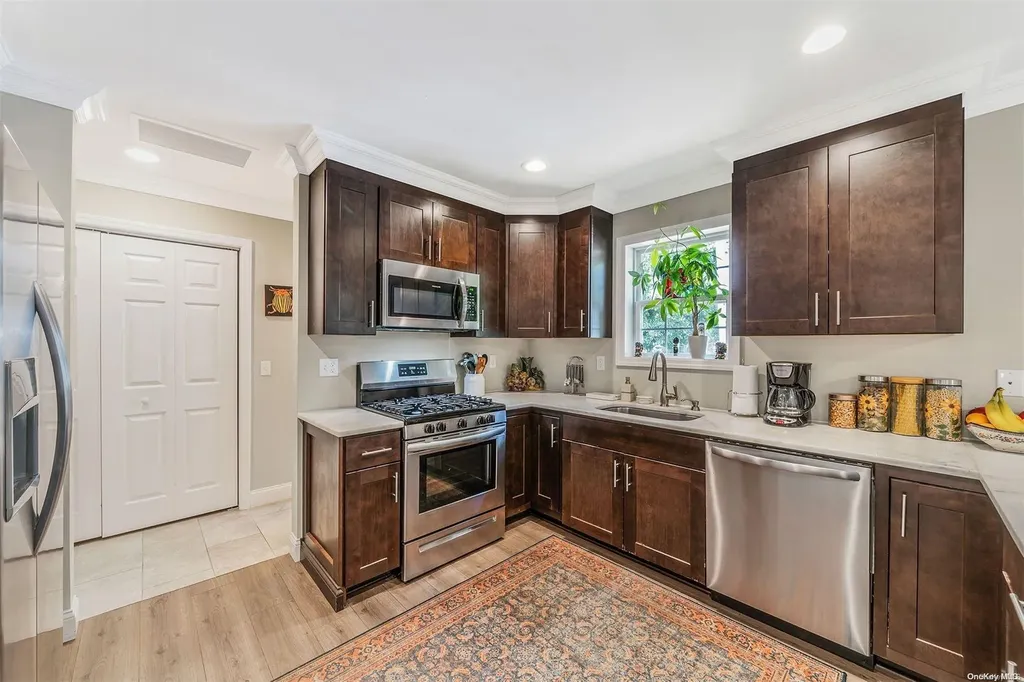 155 Main Avenue Mastic NY 11950