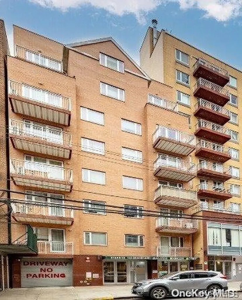 143-28 41st Avenue Flushing NY 11355