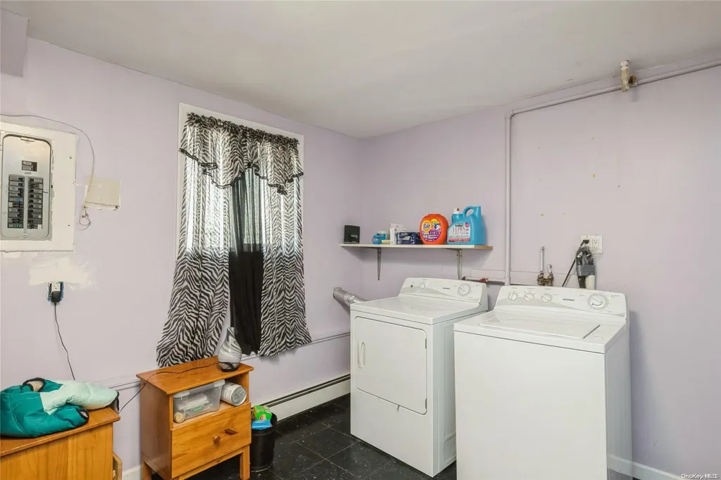 405 Lido Parkway Lindenhurst NY 11757