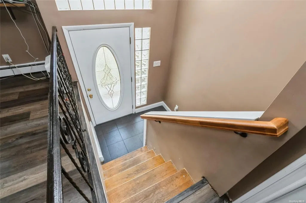 405 Lido Parkway Lindenhurst NY 11757