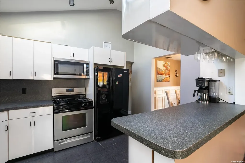 405 Lido Parkway Lindenhurst NY 11757