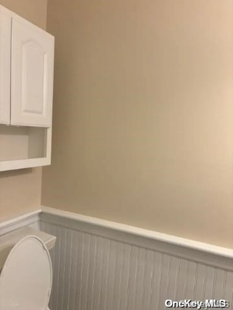 15 Oceanview Boulevard Manorville NY 11949
