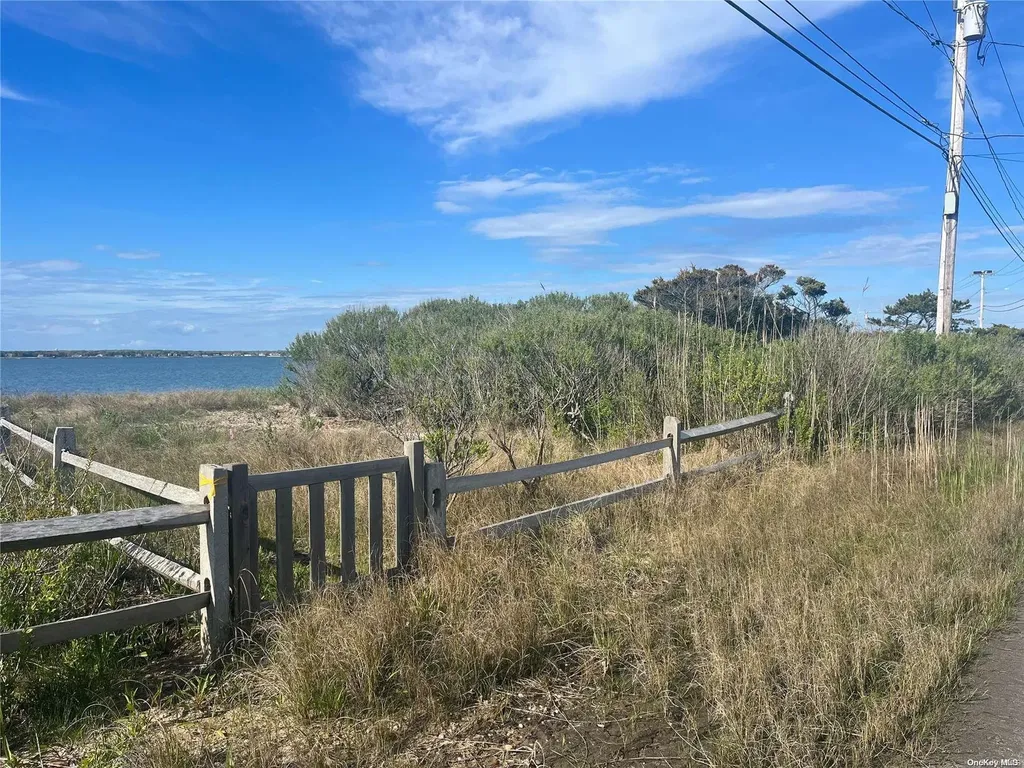 53 Dune Road Hampton Bays NY 11946