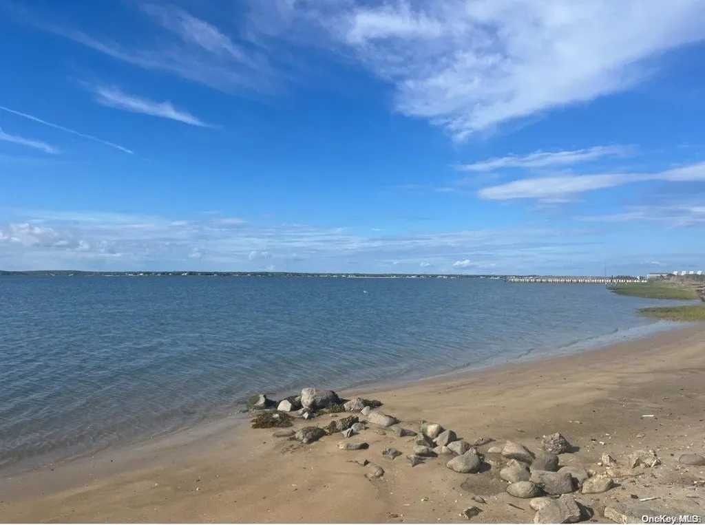 53 Dune Road Hampton Bays NY 11946
