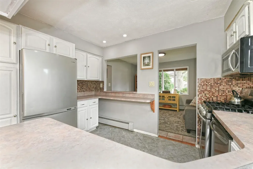 20 Mueller Drive Selden NY 11784